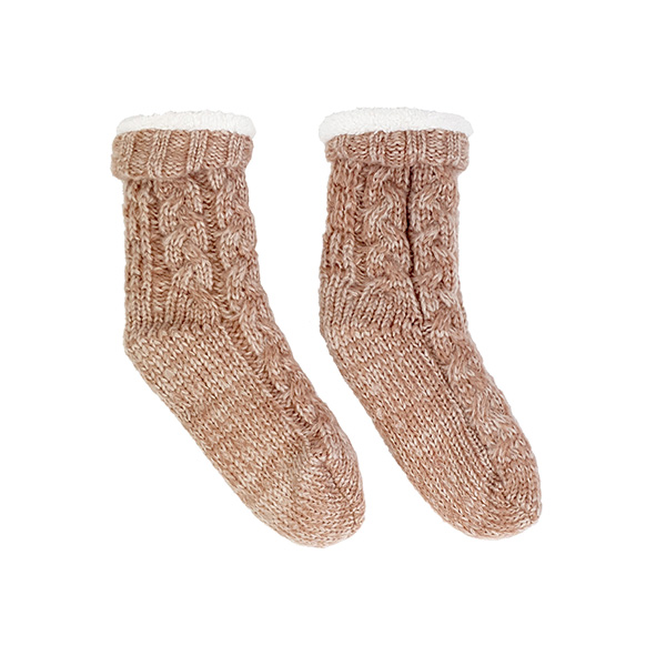 Tricot-cadeau : les chaussettes-chaussons de Fadinou (avec antidérapants !)  - SuperMadame